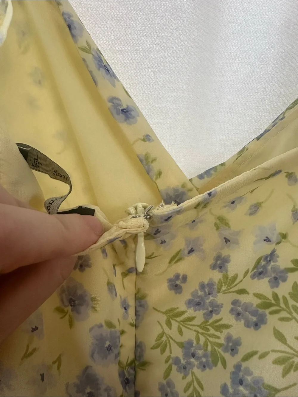 Abercrombie & Fitch Garden Party Yellow Floral Ruffle High-Low Dress Size L - Picture 7 of 11